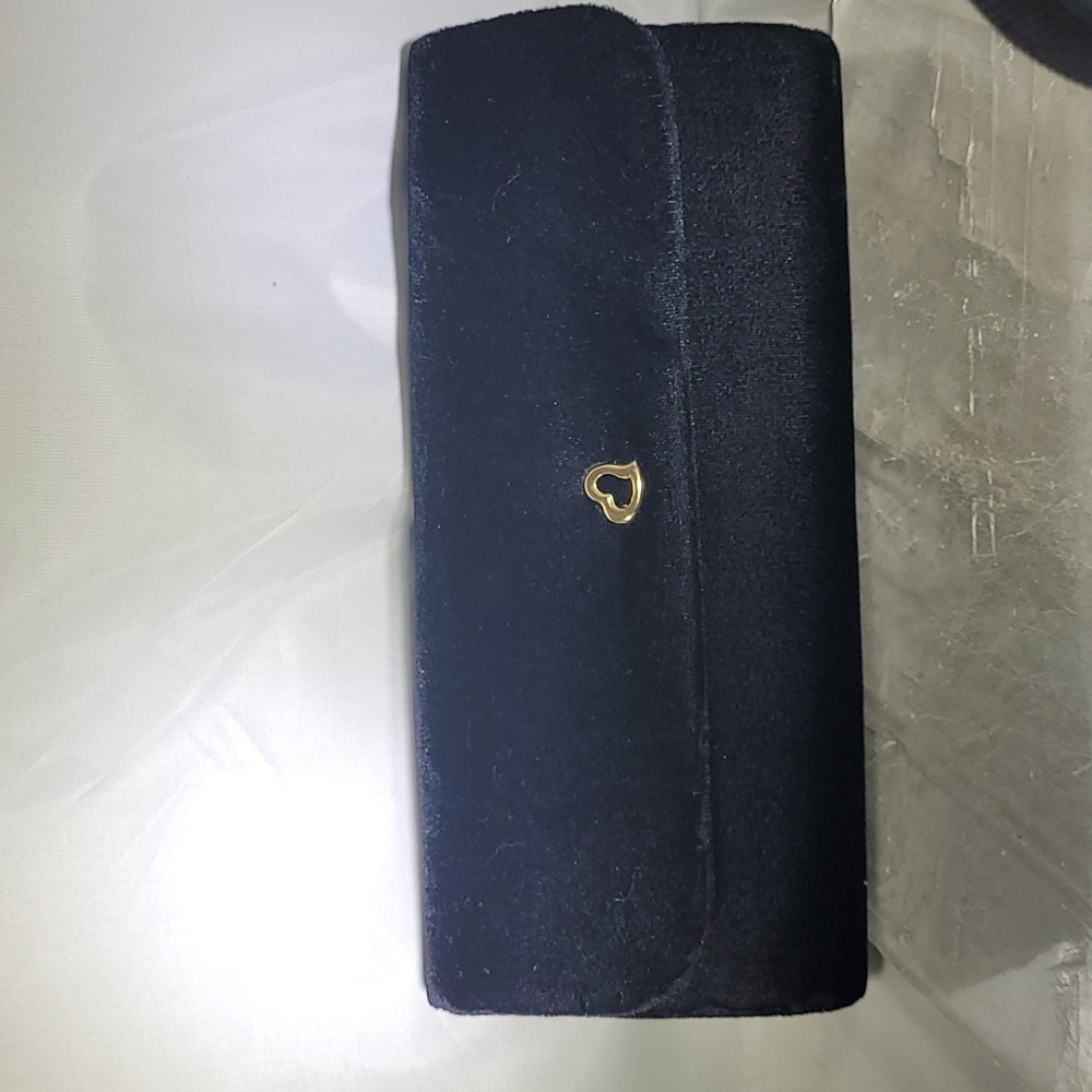 Velvet Clutch, Victoria's Secret